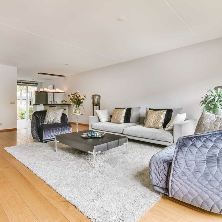Central apartment with doorman